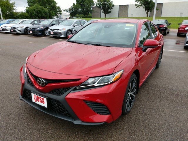 $23,957 2019 Toyota Camry SE Red 4D Sedan in Beavercreek