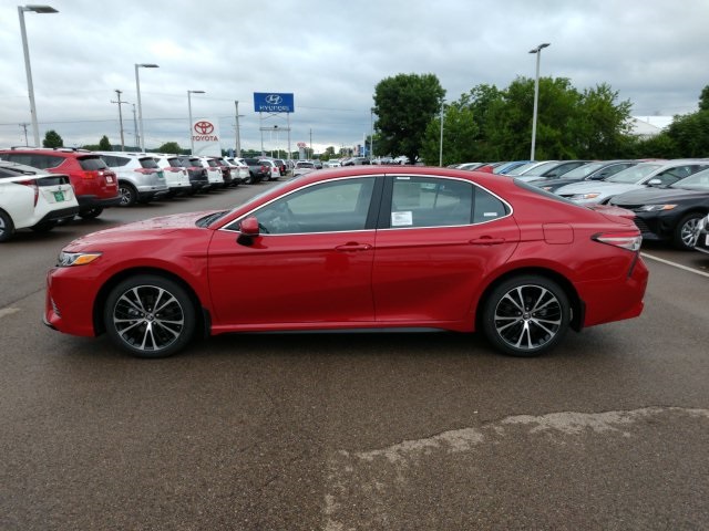 $23,957 2019 Toyota Camry SE Red 4D Sedan in Beavercreek