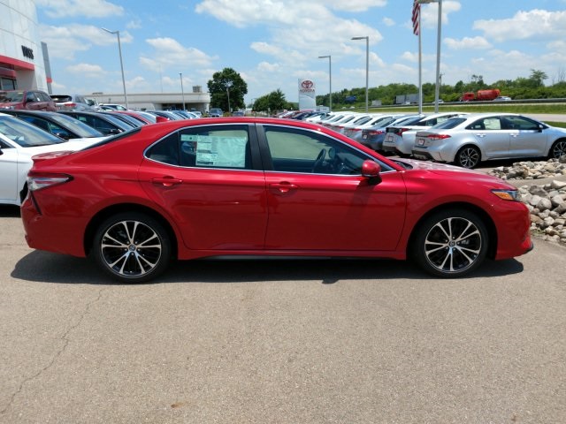 $25,728 2019 Toyota Camry SE Supersonic Red [extra_cost_color] 4D Sedan ...