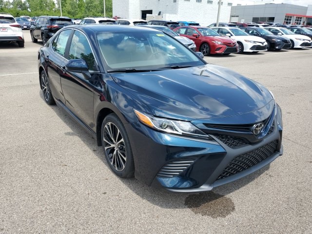 $23,816 2020 Toyota Camry SE Galactic Aqua Mica 4D Sedan in Beavercreek