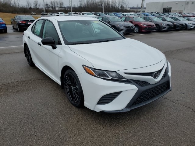 $25,106 2020 Toyota Camry SE Nightshade Super White 4D Sedan in Beavercreek