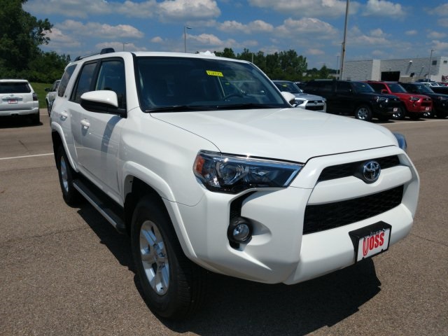 $35,363 2019 Toyota 4Runner SR5 Super White 4D Sport Utility in Beavercreek